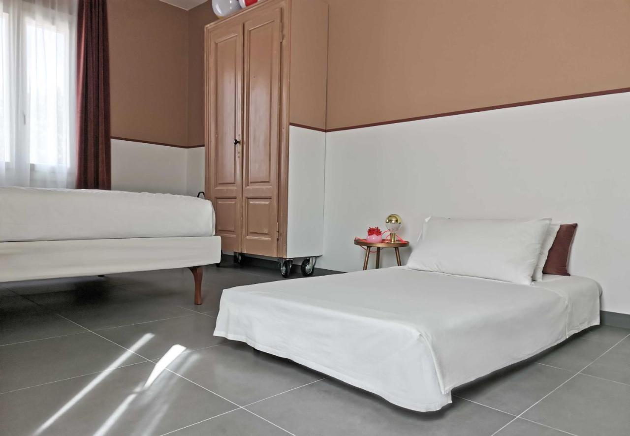 Casa Sebina - Your Design Home On The Lake - 3 Bathrooms 3 Bedrooms Дезенцано-дель-Гарда Екстер'єр фото