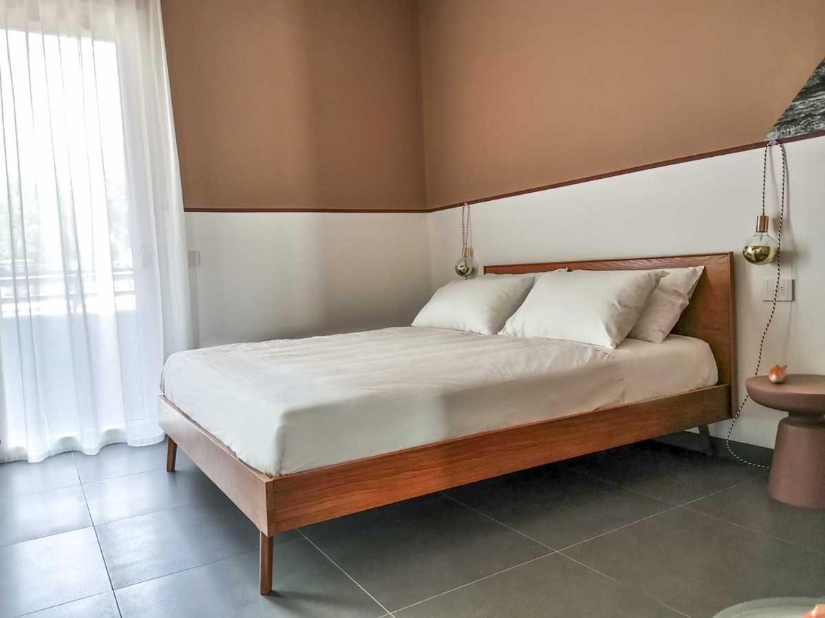 Casa Sebina - Your Design Home On The Lake - 3 Bathrooms 3 Bedrooms Дезенцано-дель-Гарда Екстер'єр фото